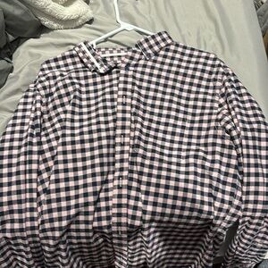 men’s pink/navy blue button up flannel